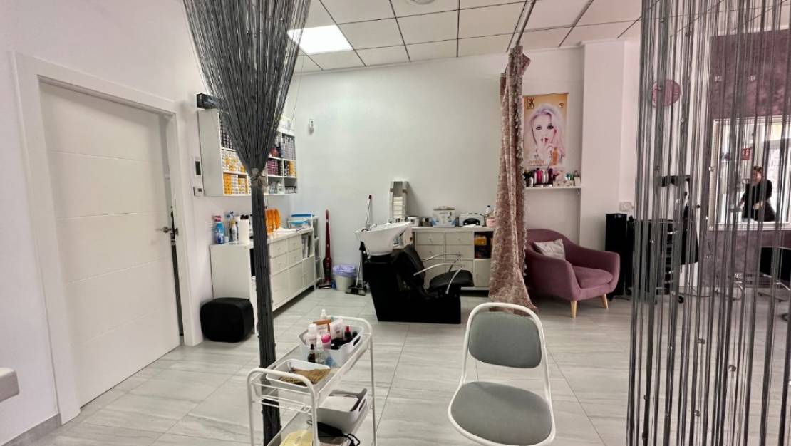 Sale - Commercial property - Orihuela - La Zenia