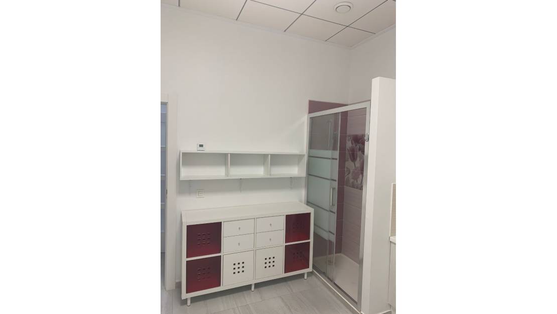 Sale - Commercial property - Orihuela - La Zenia