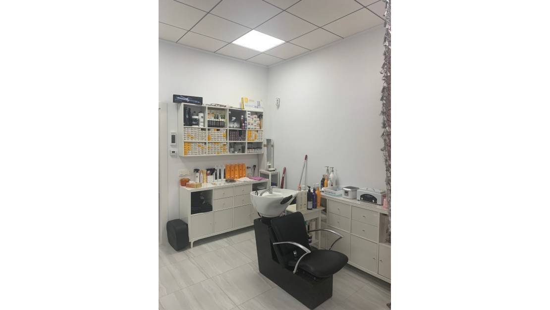 Sale - Commercial property - Orihuela - La Zenia