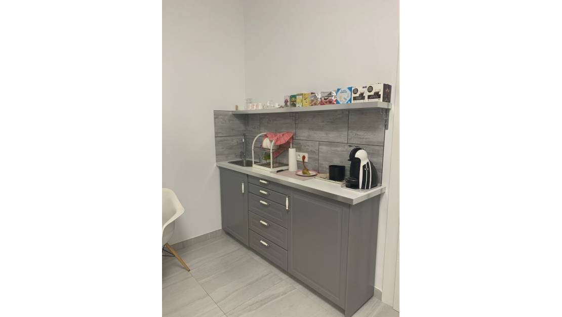 Sale - Commercial property - Orihuela - La Zenia