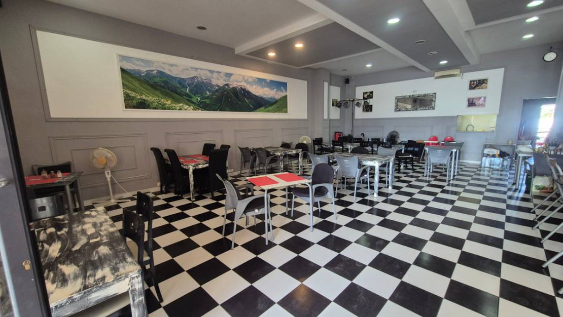 Sale - Commercial property - Orihuela - La Zenia