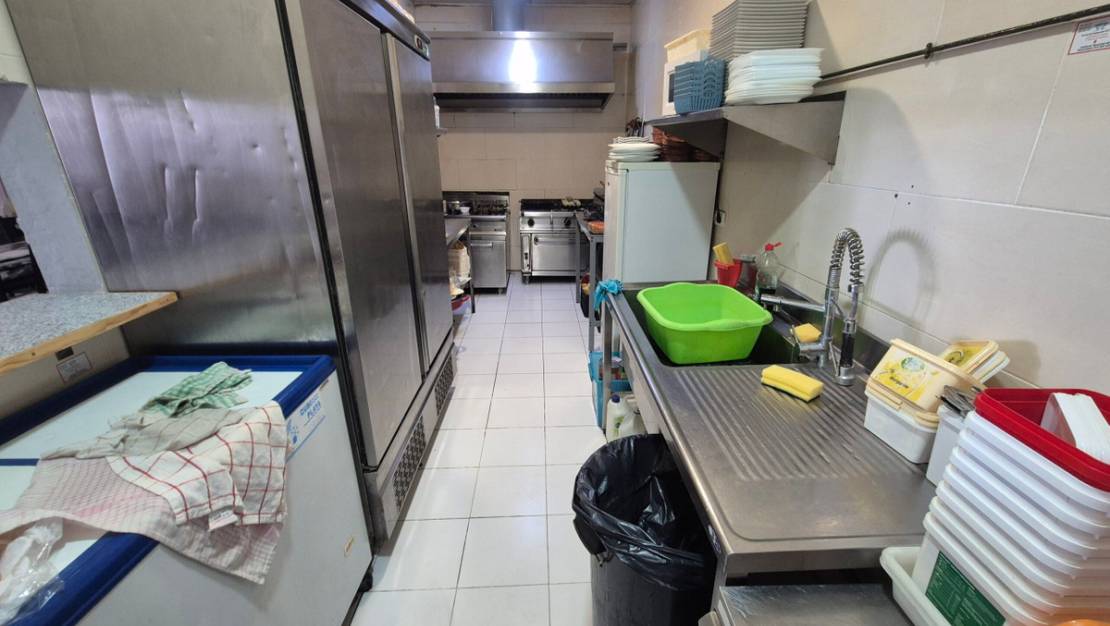 Sale - Commercial property - Orihuela - La Zenia