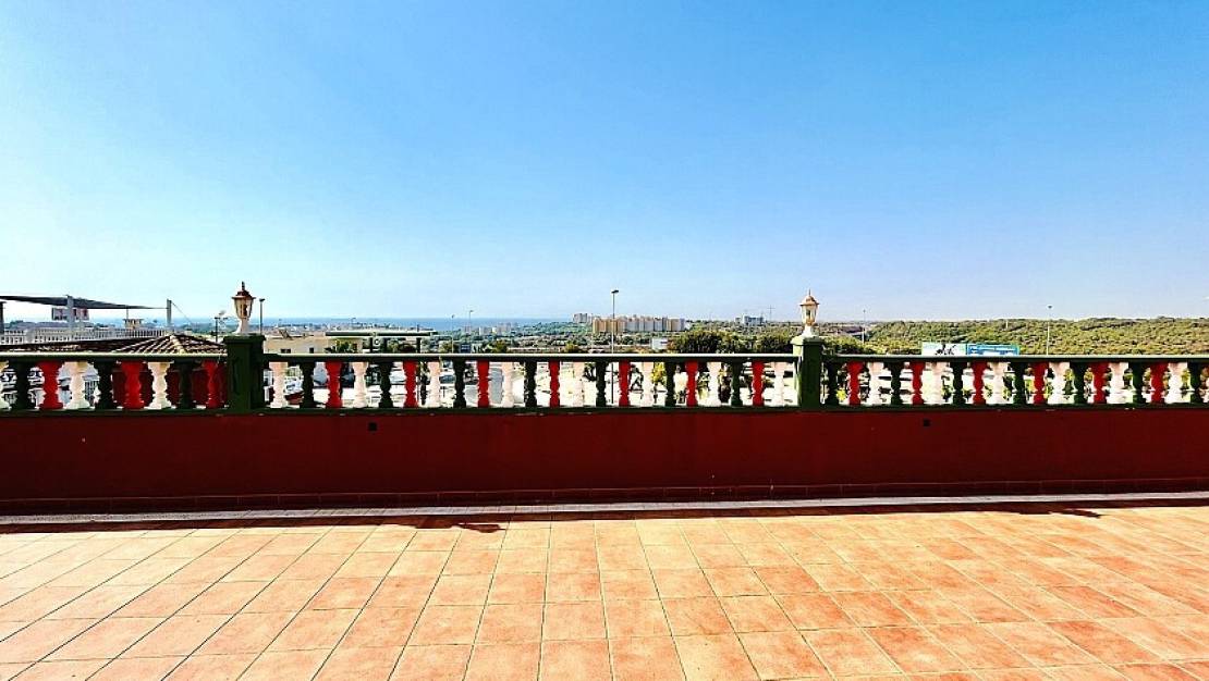 Sale - Commercial property - Orihuela - Lomas de Cabo Roig