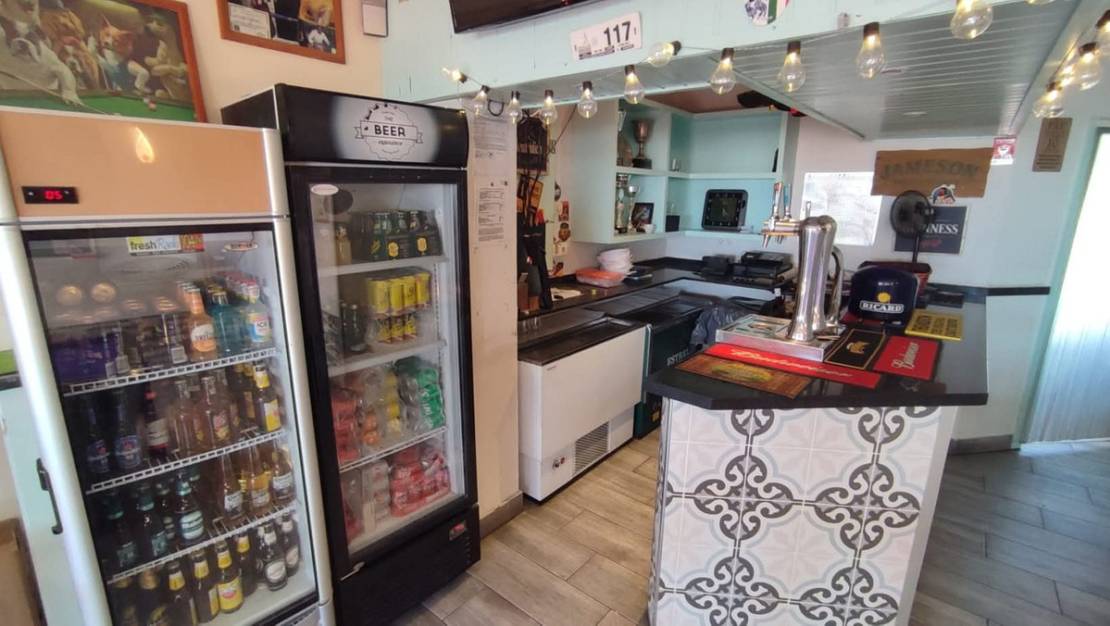 Sale - Commercial property - Orihuela - Los Altos