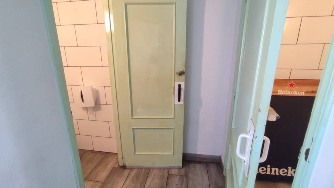 Sale - Commercial property - Orihuela - Los Altos