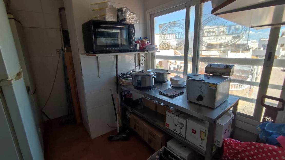 Sale - Commercial property - Orihuela - Los Altos