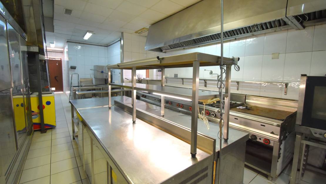 Sale - Commercial property - Orihuela - Los Dolses