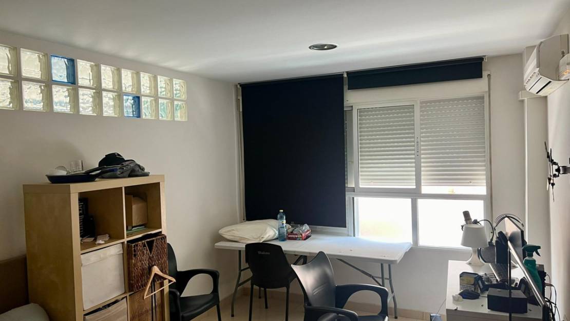 Sale - Commercial property - Orihuela - Orihuela Centro