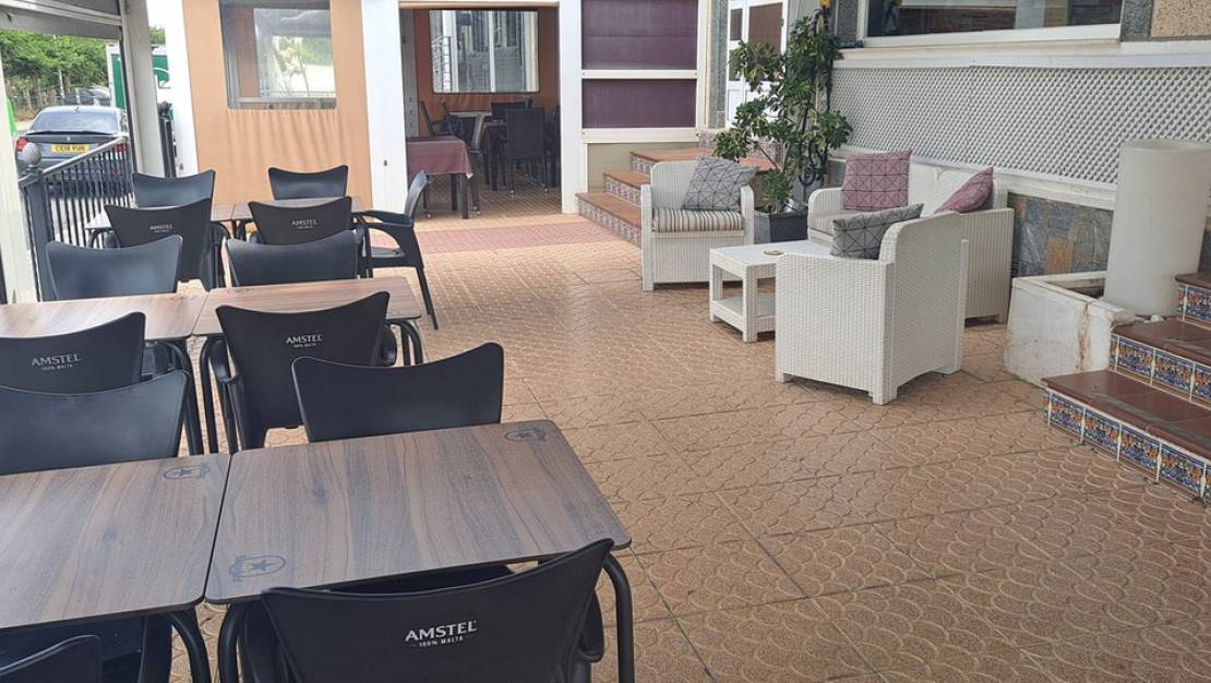 Sale - Commercial property - Orihuela - Orihuela Costa