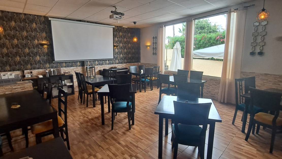 Sale - Commercial property - Orihuela - Orihuela Costa