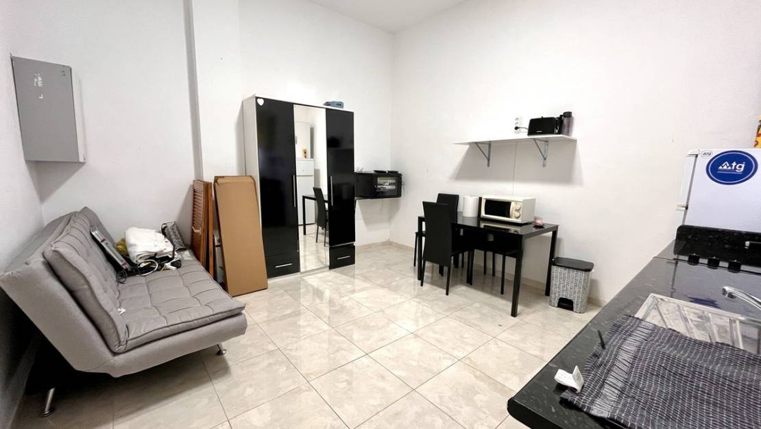 Sale - Commercial property - Orihuela - Playa Flamenca