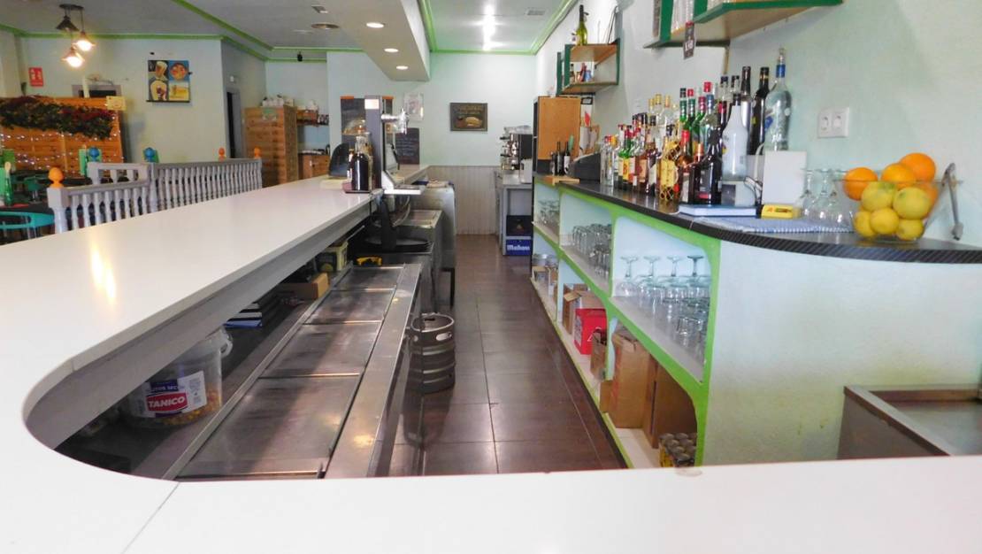 Sale - Commercial property - Orihuela - Torremendo