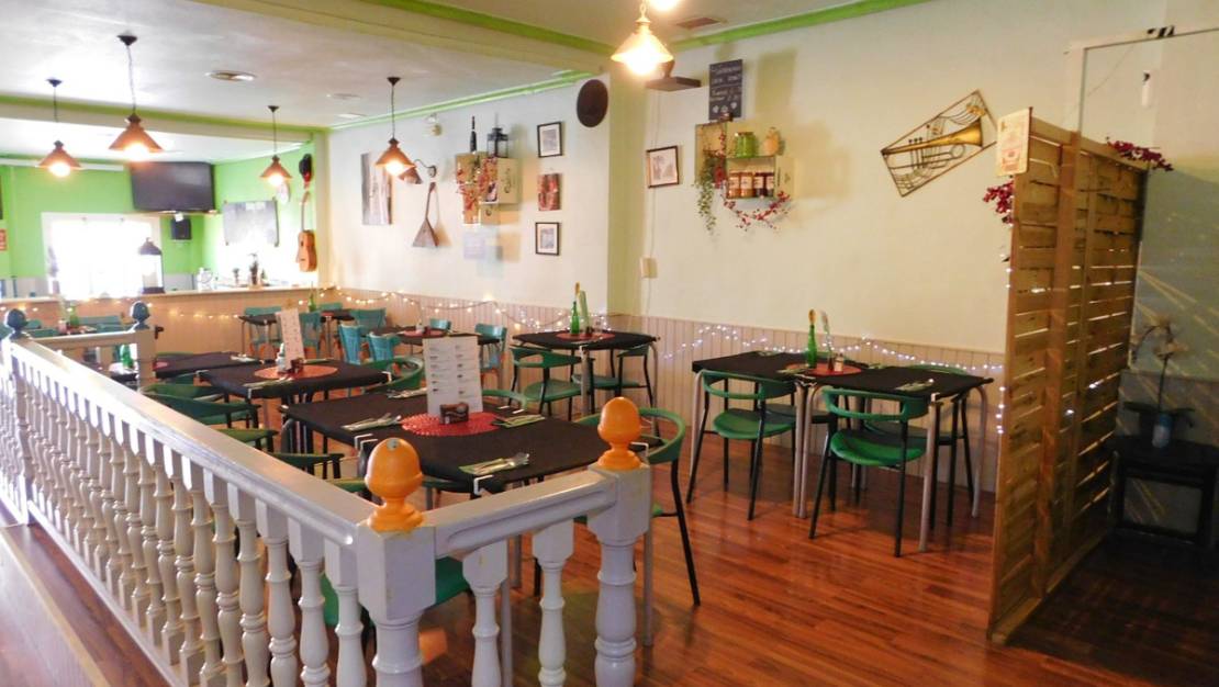 Sale - Commercial property - Orihuela - Torremendo