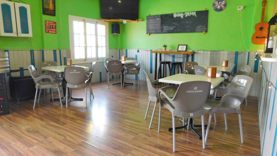 Sale - Commercial property - Orihuela - Torremendo