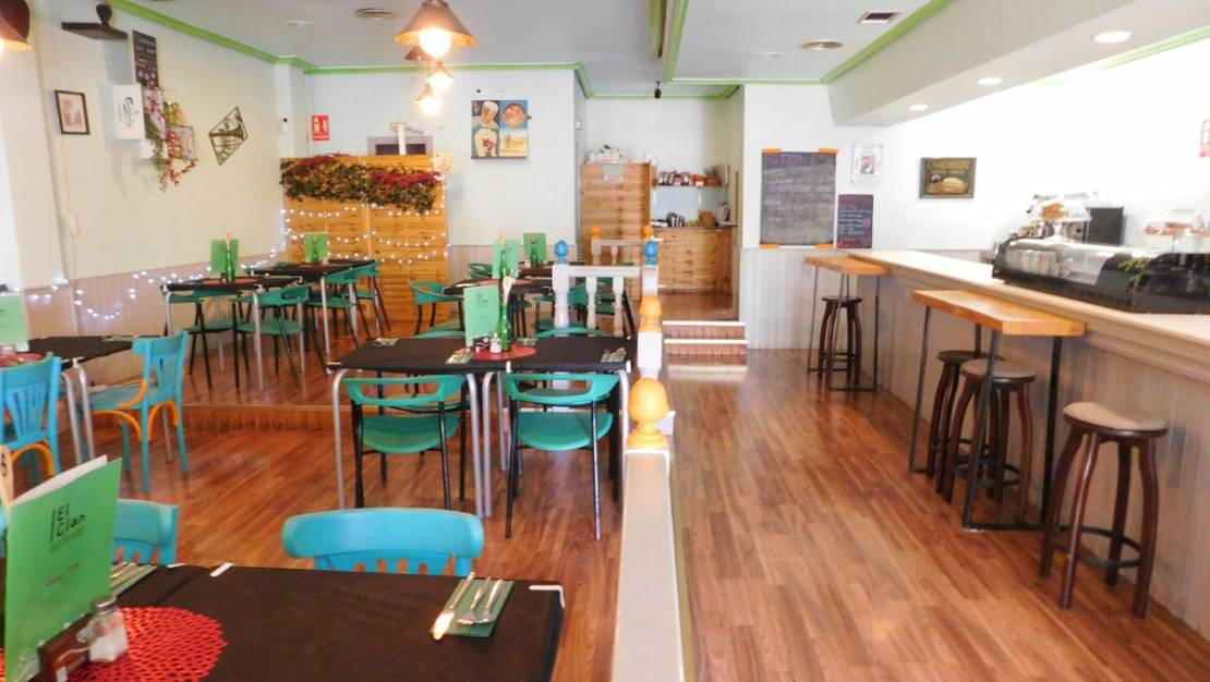 Sale - Commercial property - Orihuela - Torremendo