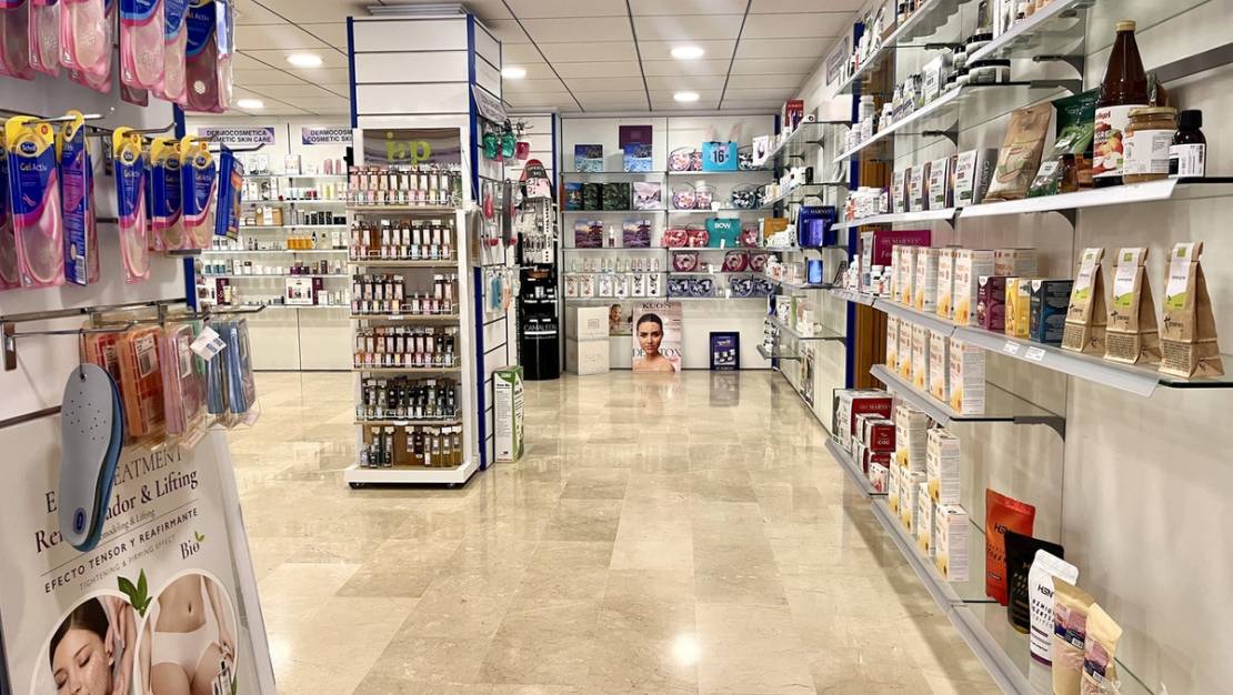 Sale - Commercial property - Orihuela - Villamartin