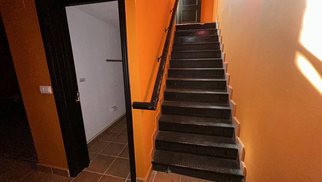 Sale - Commercial property - Orihuela - Villamartin