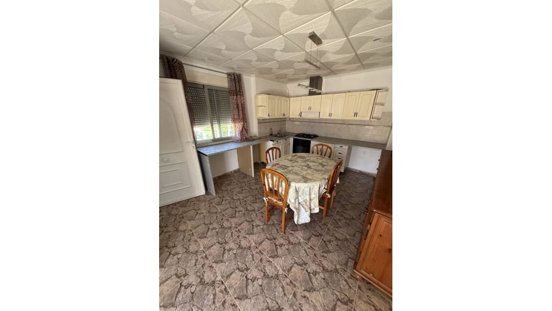 Sale - Commercial property - Orihuela - Villamartin