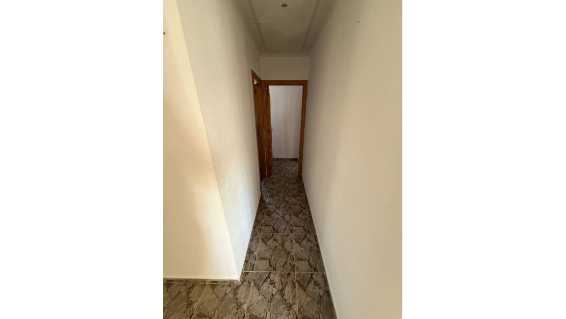 Sale - Commercial property - Orihuela - Villamartin