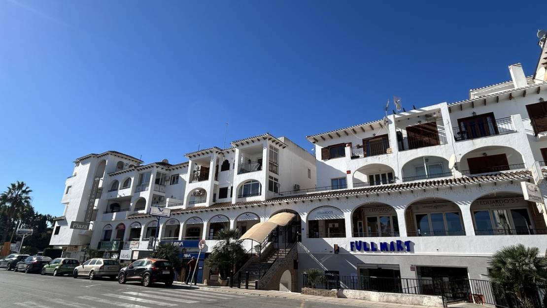 Sale - Commercial property - Orihuela - Villamartin