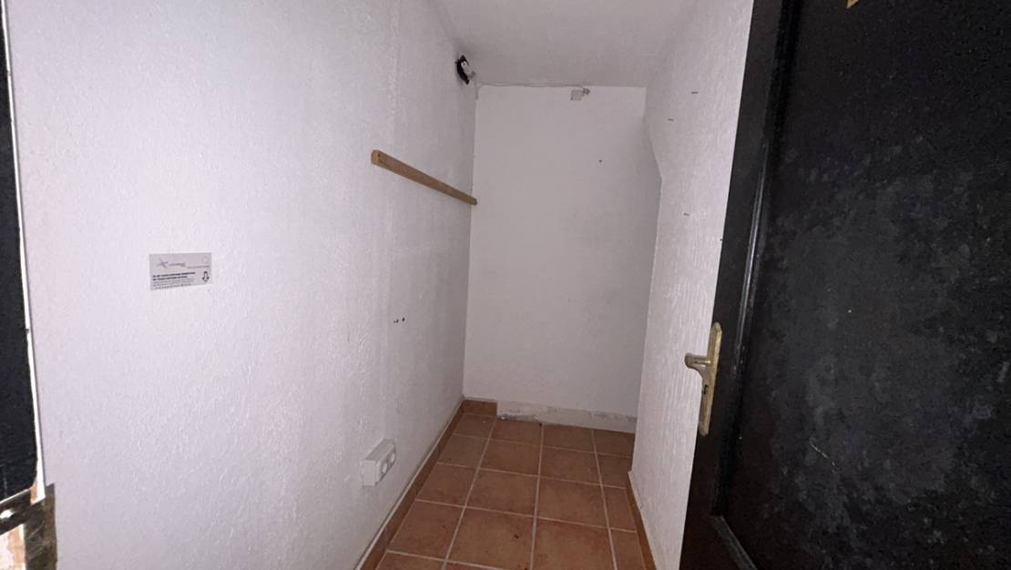 Sale - Commercial property - Orihuela - Villamartin