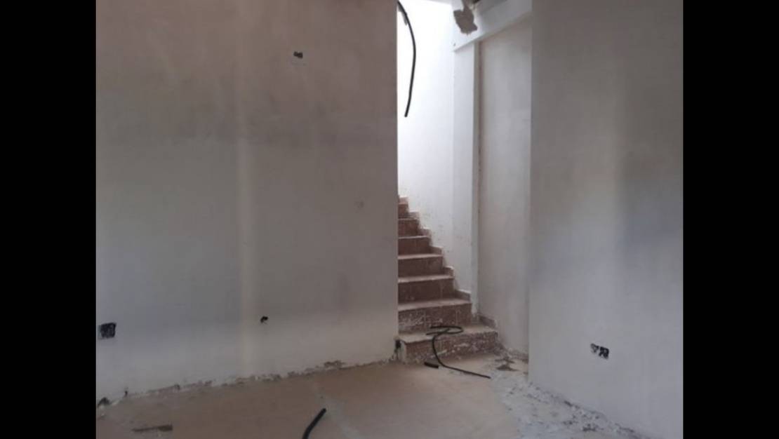 Sale - Commercial property - Pilar de la Horadada - Pinar de Campoverde