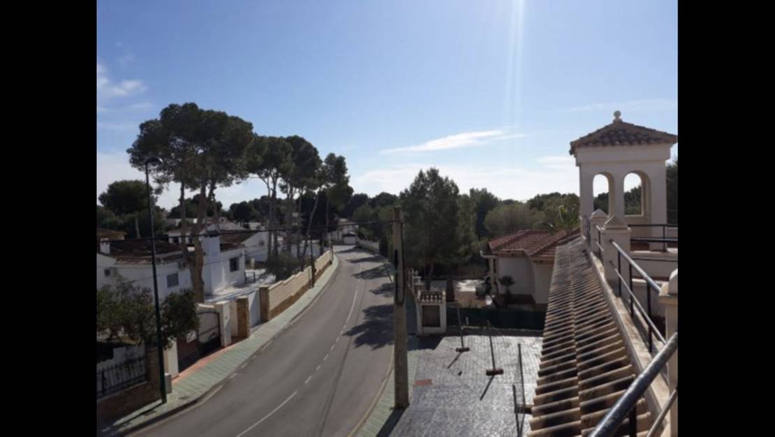 Sale - Commercial property - Pilar de la Horadada - Pinar de Campoverde