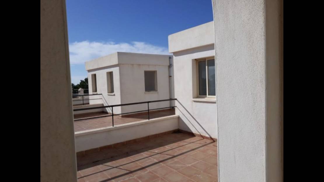 Sale - Commercial property - Pilar de la Horadada - Pinar de Campoverde