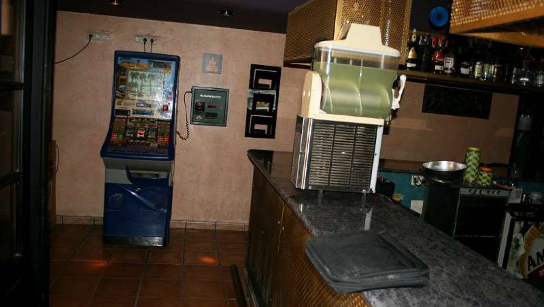 Sale - Commercial property - Pinoso - Pinoso Centro