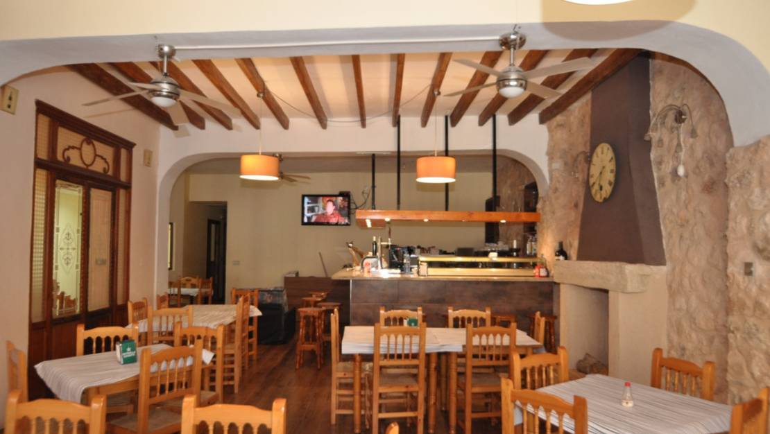 Sale - Commercial property - Pinoso - Pinoso Centro