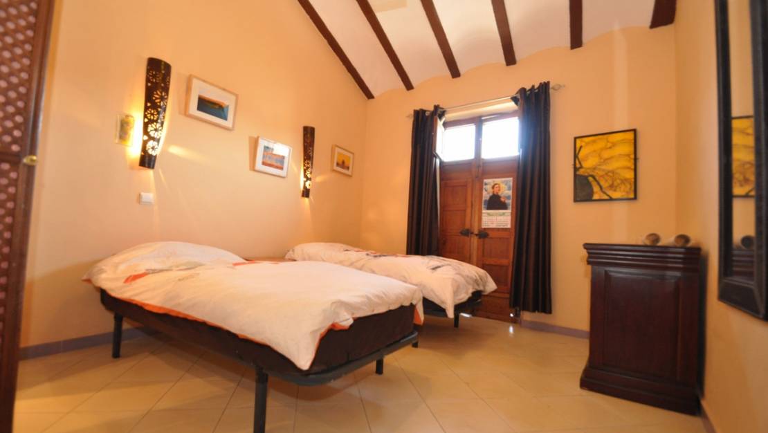 Sale - Commercial property - Pinoso - Pinoso Centro