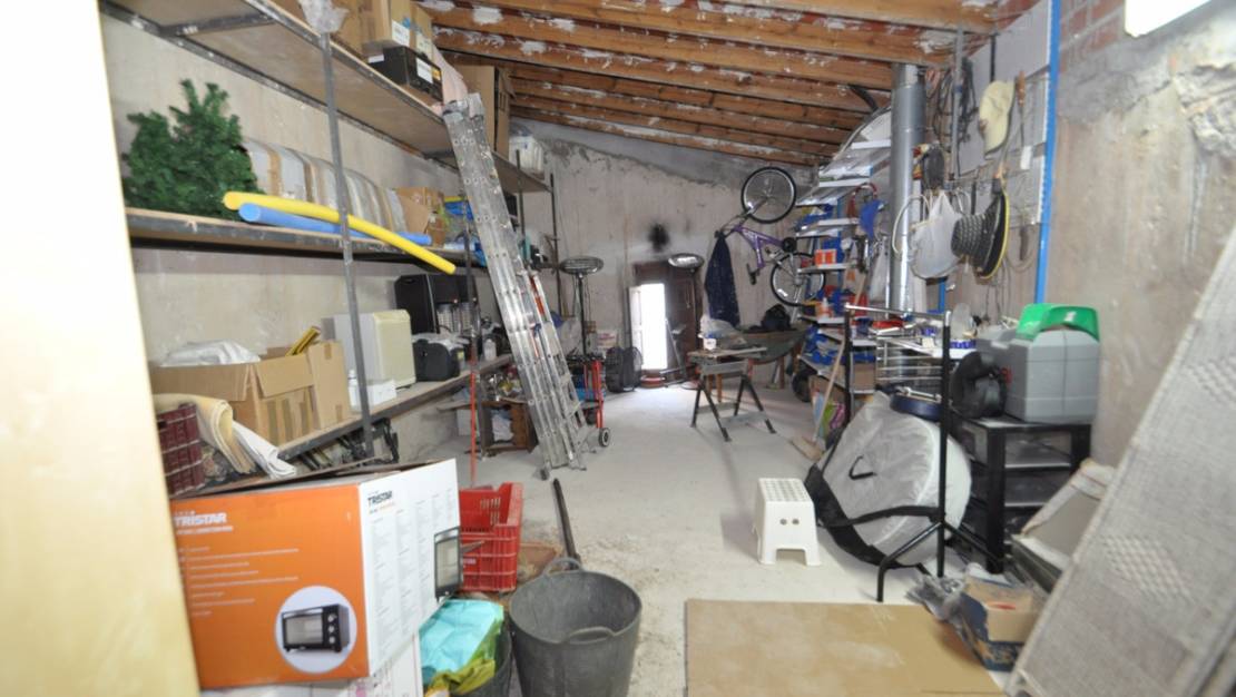 Sale - Commercial property - Pinoso - Pinoso Centro