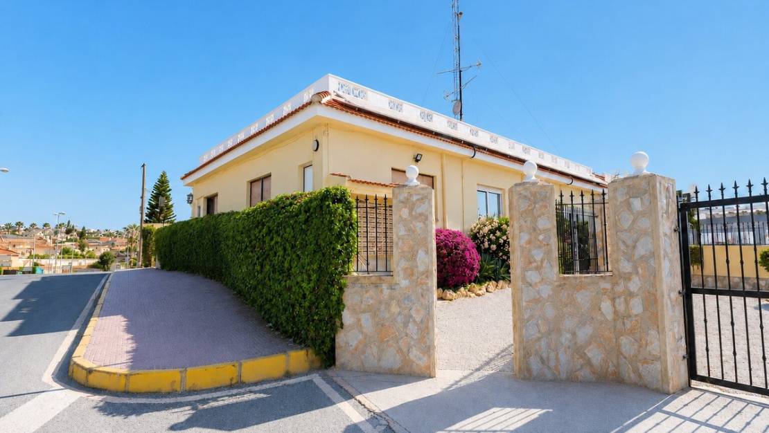 Sale - Commercial property - Rojales - Doña Pepa