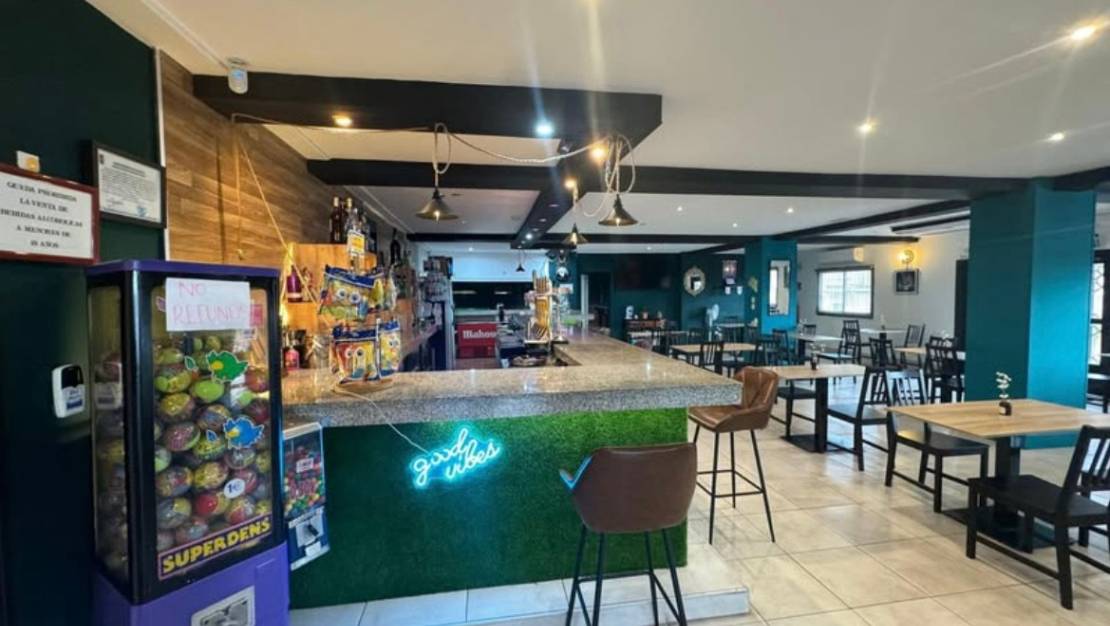 Sale - Commercial property - San Fulgencio - San Fulgencio Centro