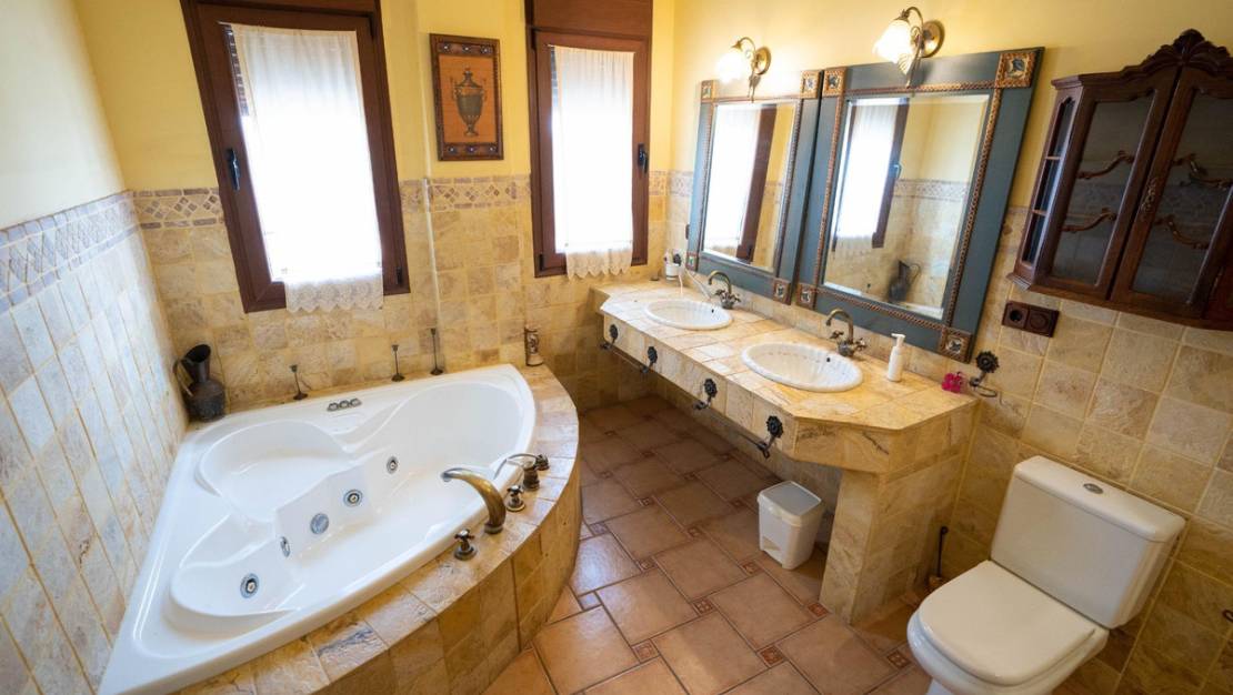 Sale - Commercial property - San Miguel de Salinas - San Miguel de Salinas Centro