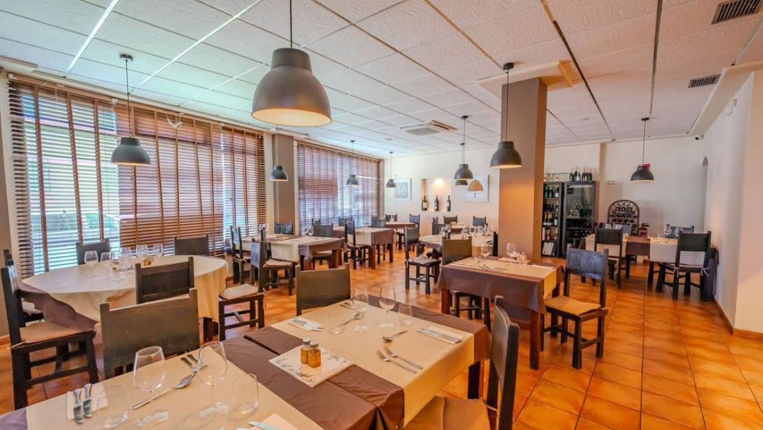 Sale - Commercial property - San Miguel de Salinas - San Miguel de Salinas Centro