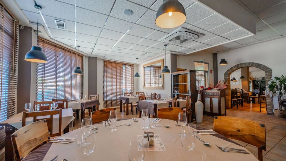 Sale - Commercial property - San Miguel de Salinas - San Miguel de Salinas Centro