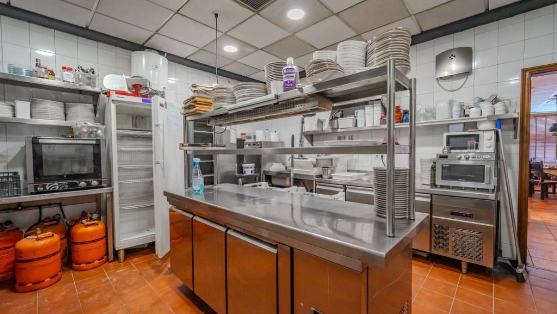 Sale - Commercial property - San Miguel de Salinas - San Miguel de Salinas Centro