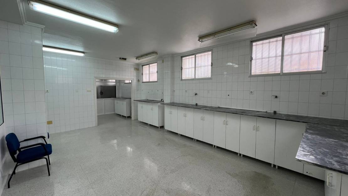 Sale - Commercial property - San Miguel de Salinas - San Miguel de Salinas Centro