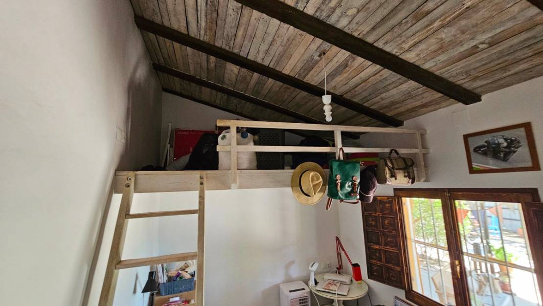 Sale - Commercial property - Sax - Sax Centro