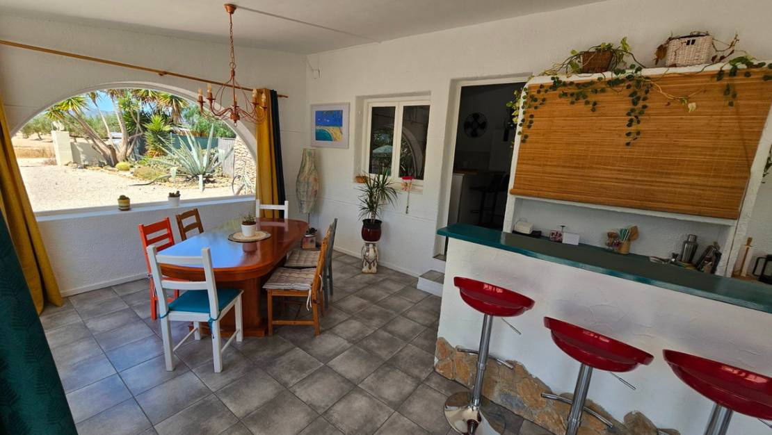 Sale - Commercial property - Sax - Sax Centro