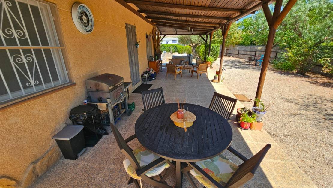 Sale - Commercial property - Sax - Sax Centro