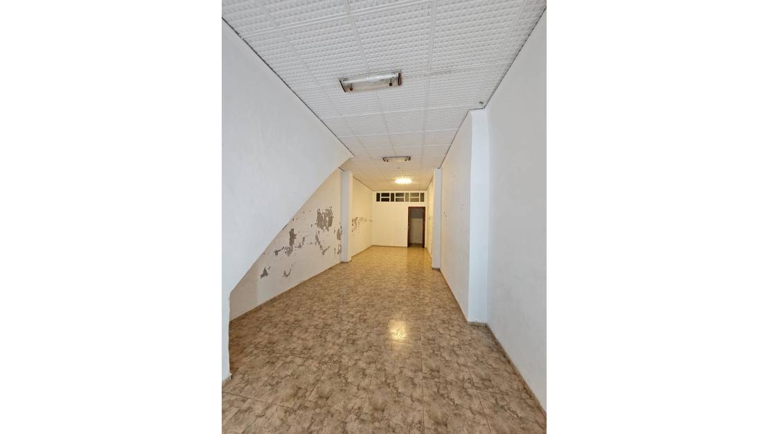 Sale - Commercial property - Teulada - Teulada Centro