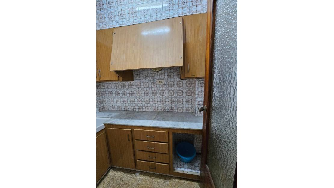 Sale - Commercial property - Teulada - Teulada Centro