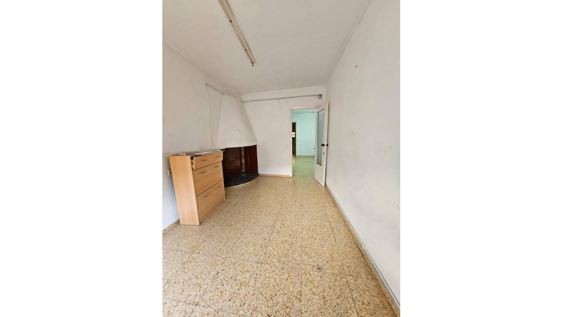 Sale - Commercial property - Teulada - Teulada Centro