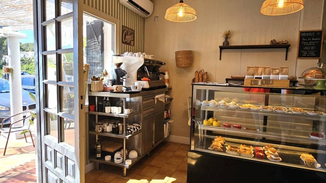 Sale - Commercial property - Teulada - Teulada Centro