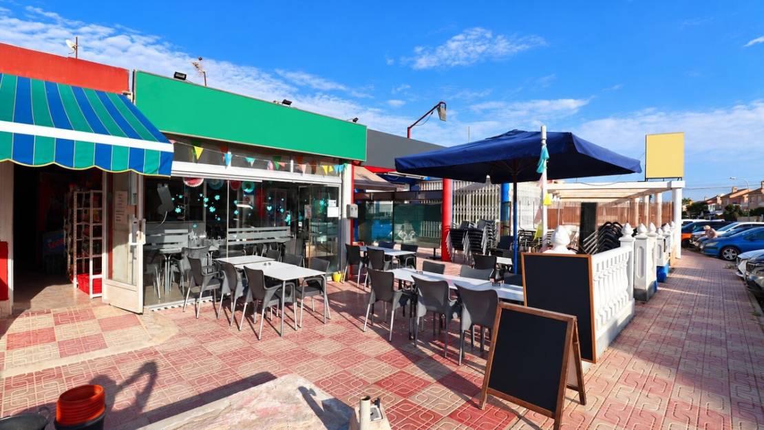 Sale - Commercial property - Torrevieja - El chaparral