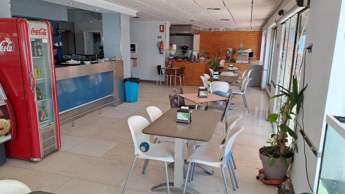 Sale - Commercial property - Torrevieja - La Mata