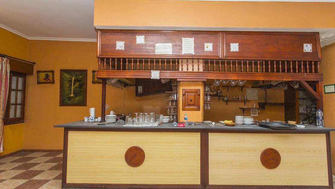 Sale - Commercial property - Torrevieja - La Mata