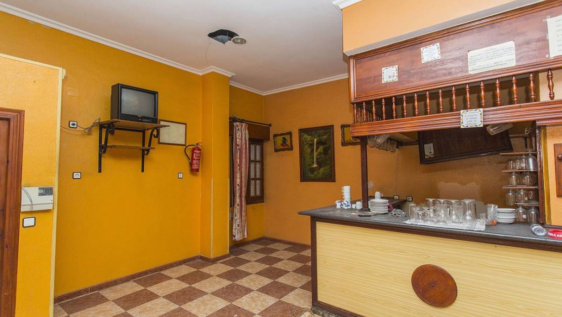 Sale - Commercial property - Torrevieja - La Mata